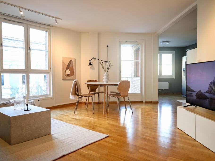 Live In A Stylish Home In The Center Of أوسلو المظهر الخارجي الصورة
